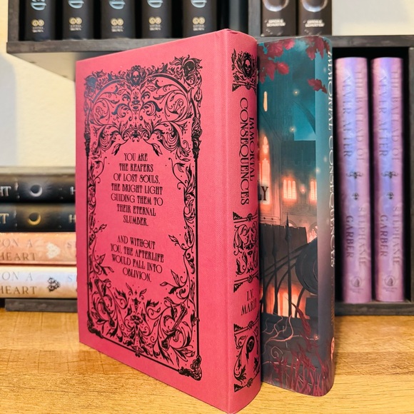 Fairyloot Exclusive Edition Immortal Consequences by I.V. Marie - Picture 10 of 14